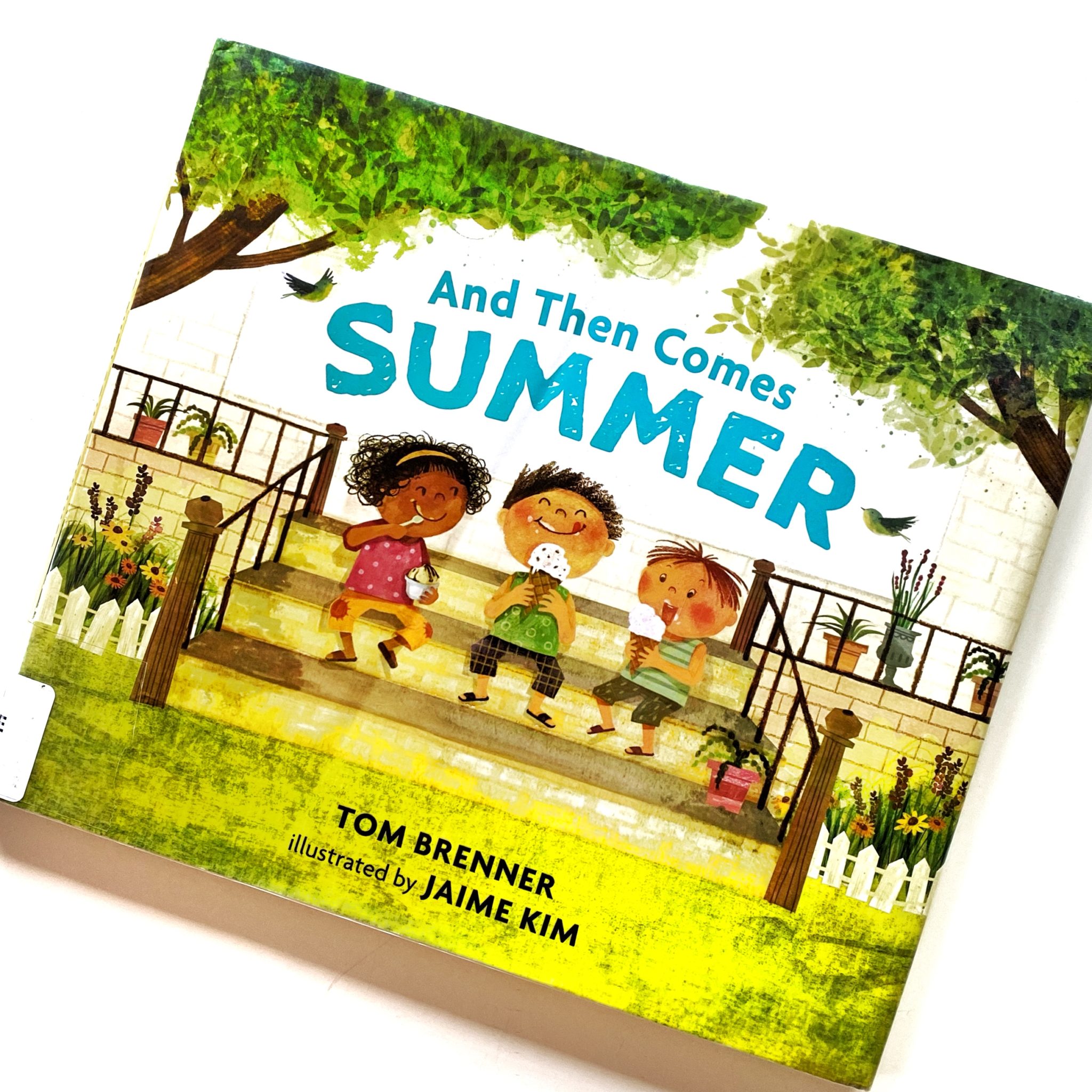 The BEST End of the Year Read Alouds for Teachers - Glitter in Third